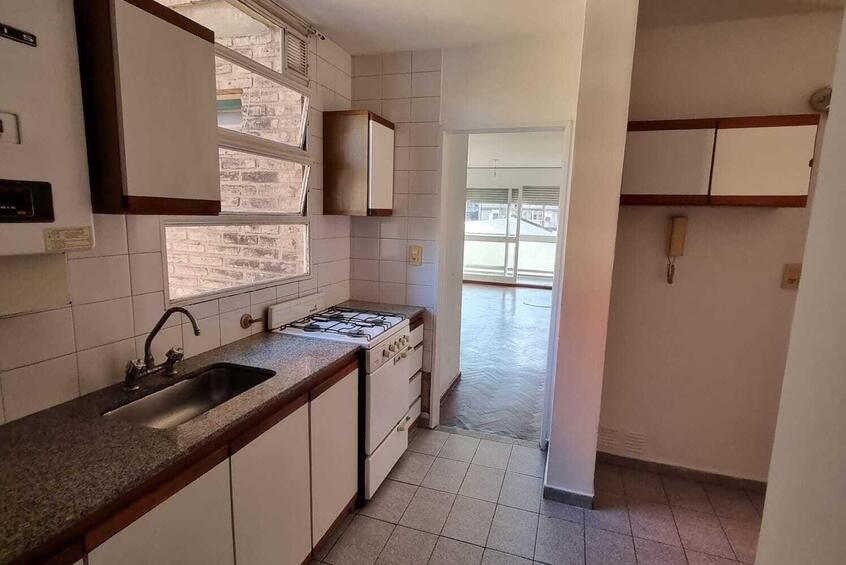 Imagen de Moreno 1200 Piso 3 Dos dormitorios
