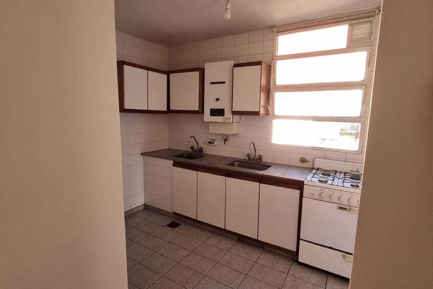 Imagen de Moreno 1200 Piso 3 Dos dormitorios