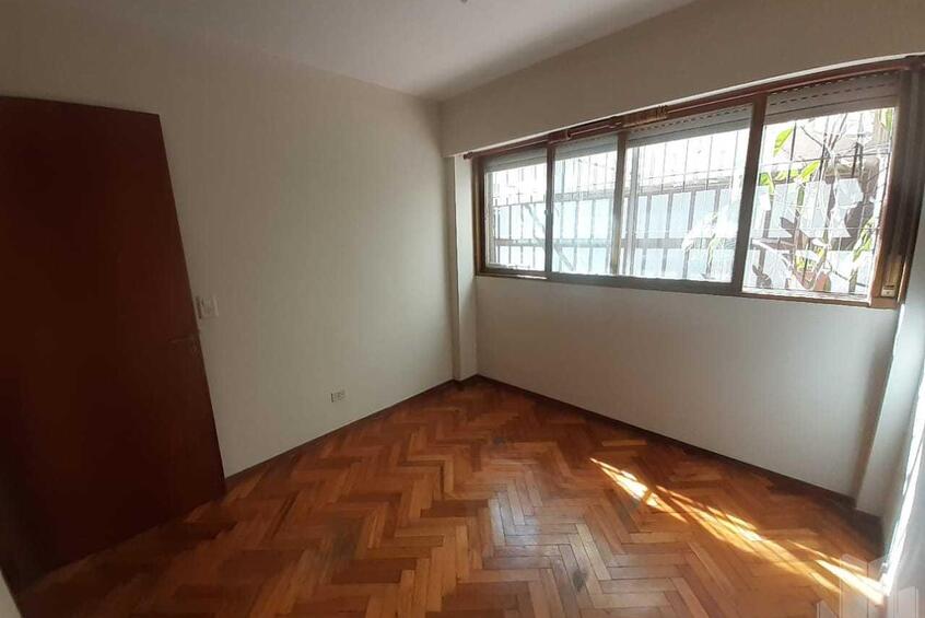 Imagen de Urquiza 1278 2 Dormitorios - Cochera y Patio