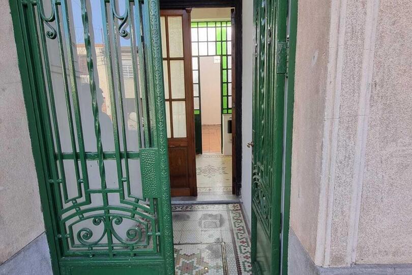 Casa al frente