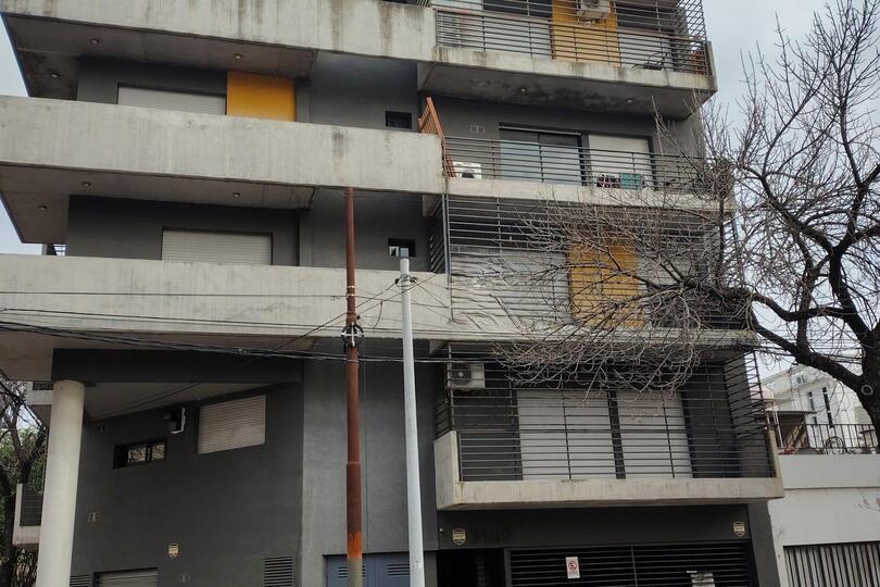 San Lorenzo 3400 Monoambiente Balcón Al frente