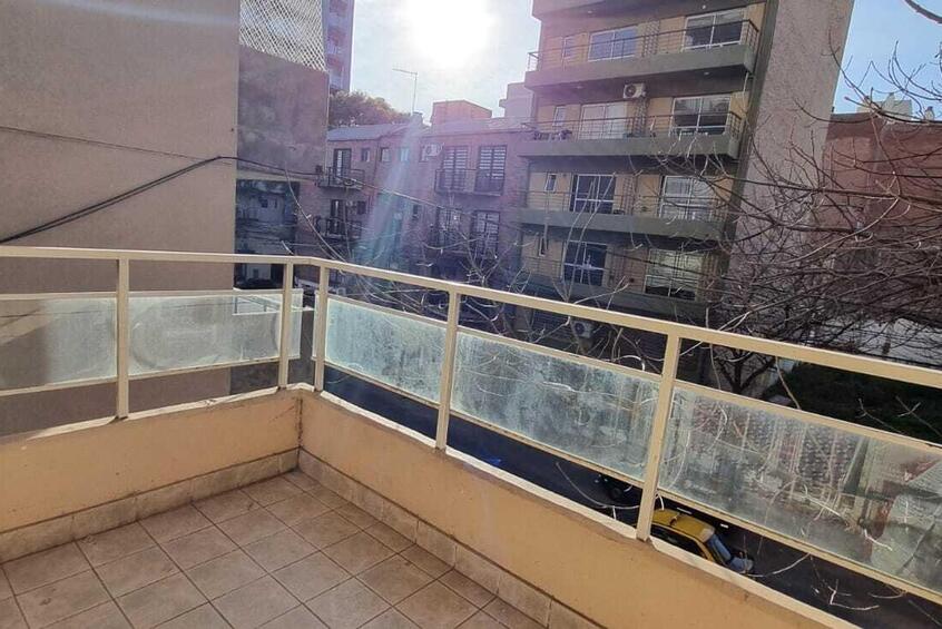 Imagen de Necochea 2000 Monoambiente Balcón Frente