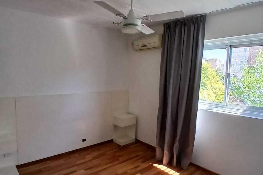 Imagen de Pasco 301 Semipiso 2 Dormitorios Al frente Con Balc&oacute;n