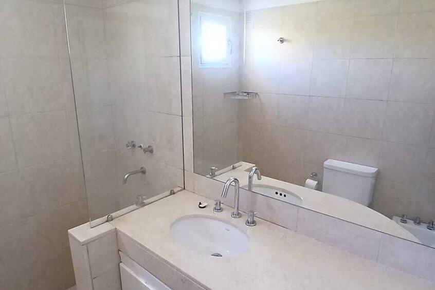 Imagen de Pasco 301 Semipiso 2 Dormitorios Al frente Con Balc&oacute;n