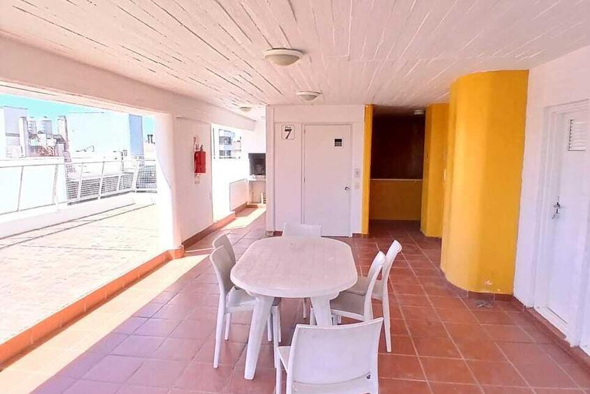 Imagen de Pasco 301 Semipiso 2 Dormitorios Al frente Con Balc&oacute;n