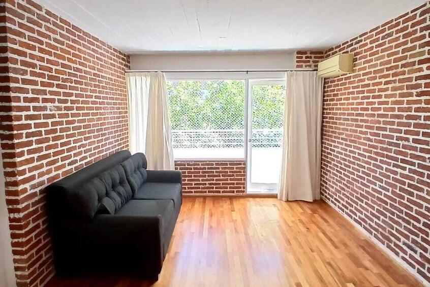 Imagen de Pasco 301 Semipiso 2 Dormitorios Al frente Con Balc&oacute;n