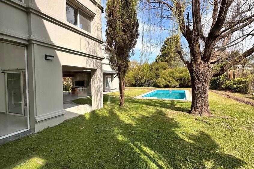 Imagen de Casa en el barrio Kentucky Club de Campo Imagen de Casa en el barrio Kentucky Club de Campo